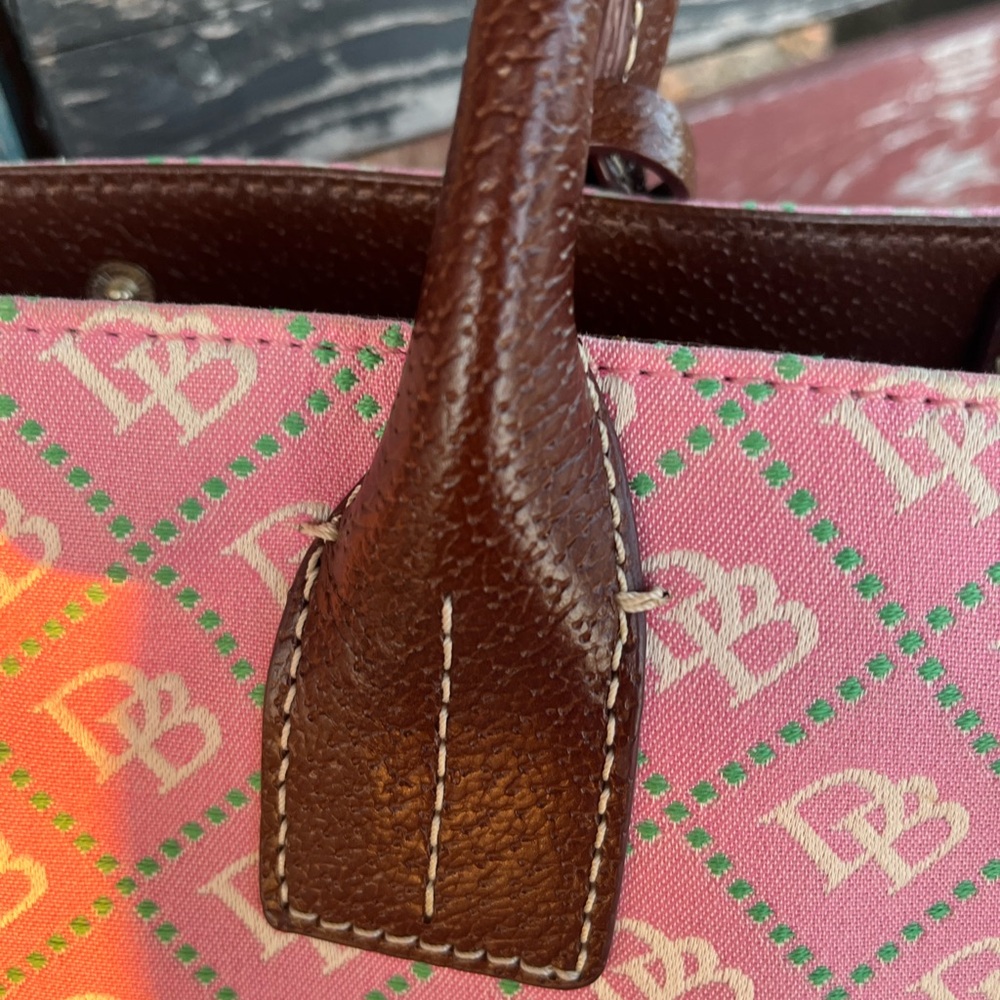 New Vintage Dooney and Bourke Gretta Hanna Tote Bag - Picture 7 of 16